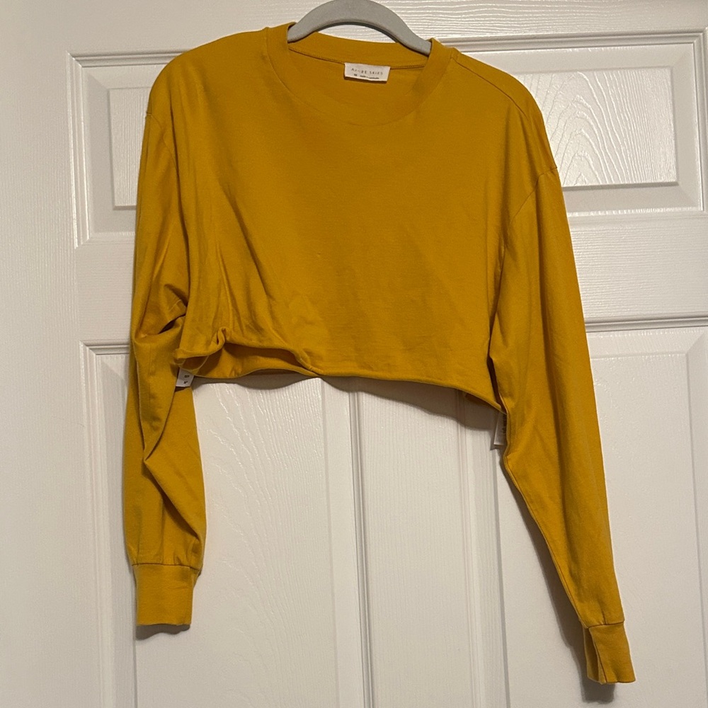 BNWT Azure Skies Laid Back Sumac Yellow Cropped Long Sleeve Top, Sz Xsmall